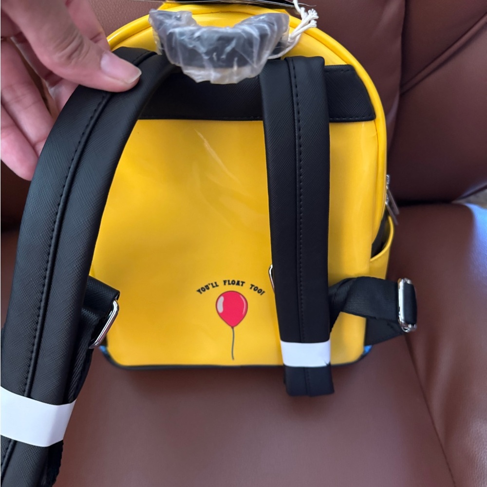 Loungefly IT Pennywise Mini Backpack and Card Wallet Bundle Glow in the Dark NWT - Picture 3 of 10